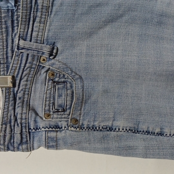 DEPARTMENT OF PEACE JEANS SIZE 14 IN A BEAUTIFUL BLUE DENIM FADED - Picture 3 of 9
